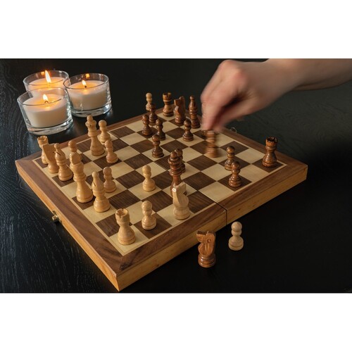 drewniany-zestaw-do-gry-w-szachy