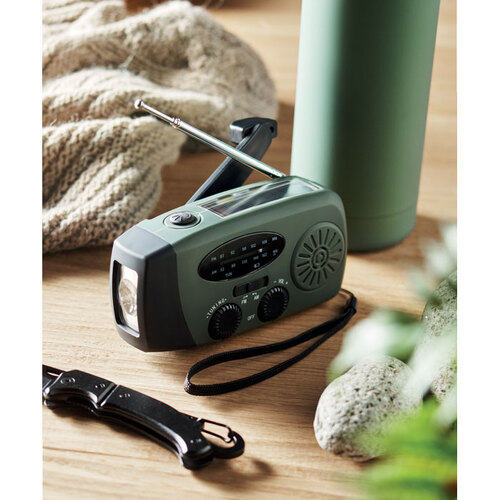 przenosne-radio-z-latarka-led