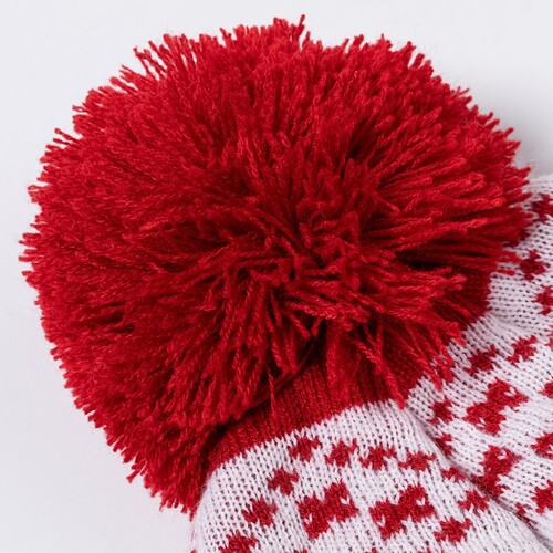 czapka-zimowa-swiateczny-wzor