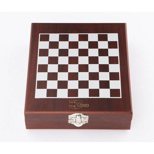zestaw-do-wina-z-szachami-trebb